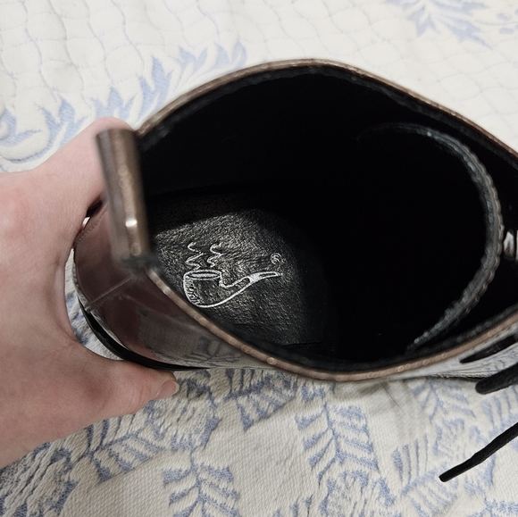 Glossy Rhinestone Lace-ups - Picture 8 of 13